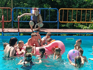 Безопасное купание в водоемах. Не ходите туда, где водоросли и утки.